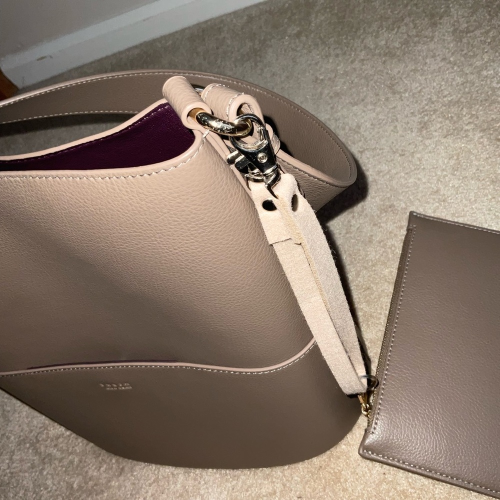 Freja tall tote in taupe - Picture 7 of 14